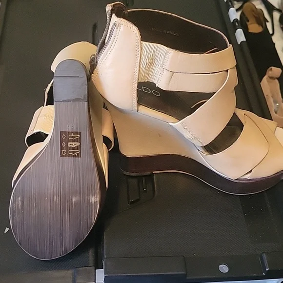 Aldo heels - Picture 3 of 3